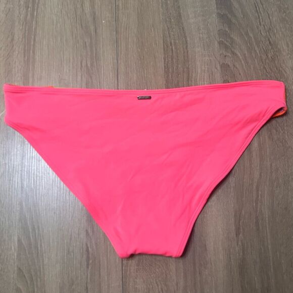 Maaji Fandango Flirt Pink Floral Thin Side Reversible Bikini Bottom Size 2XL - Picture 12 of 15